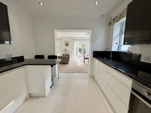 Photo 14- click for photo gallery